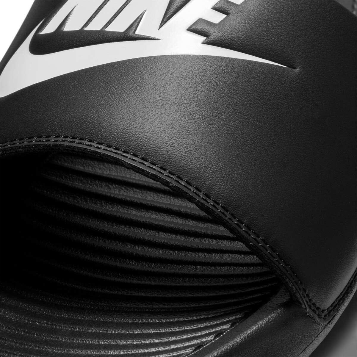 Nike - Victori One Slides Black/White.