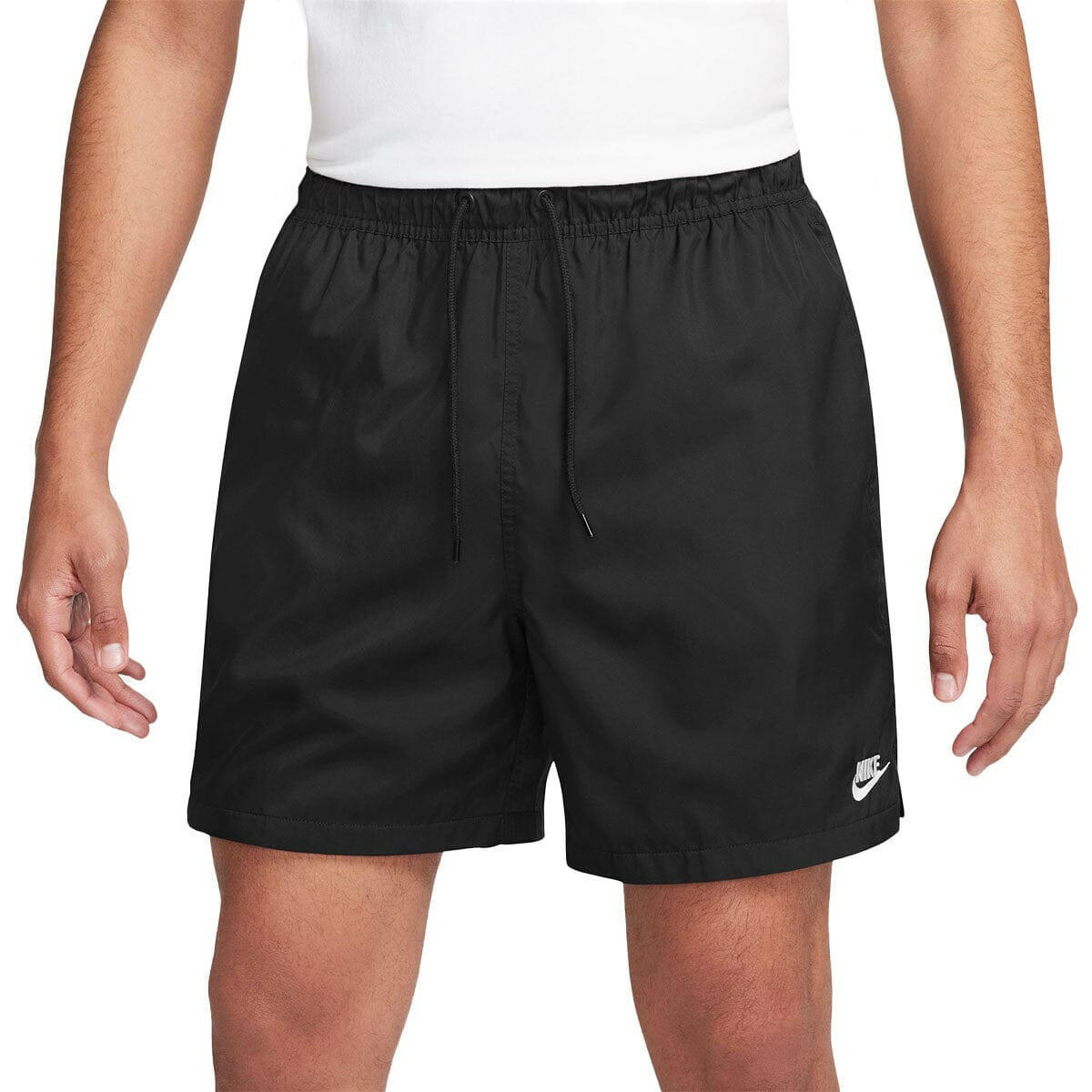 Nike - Woven Flow Shorts Black/White.
