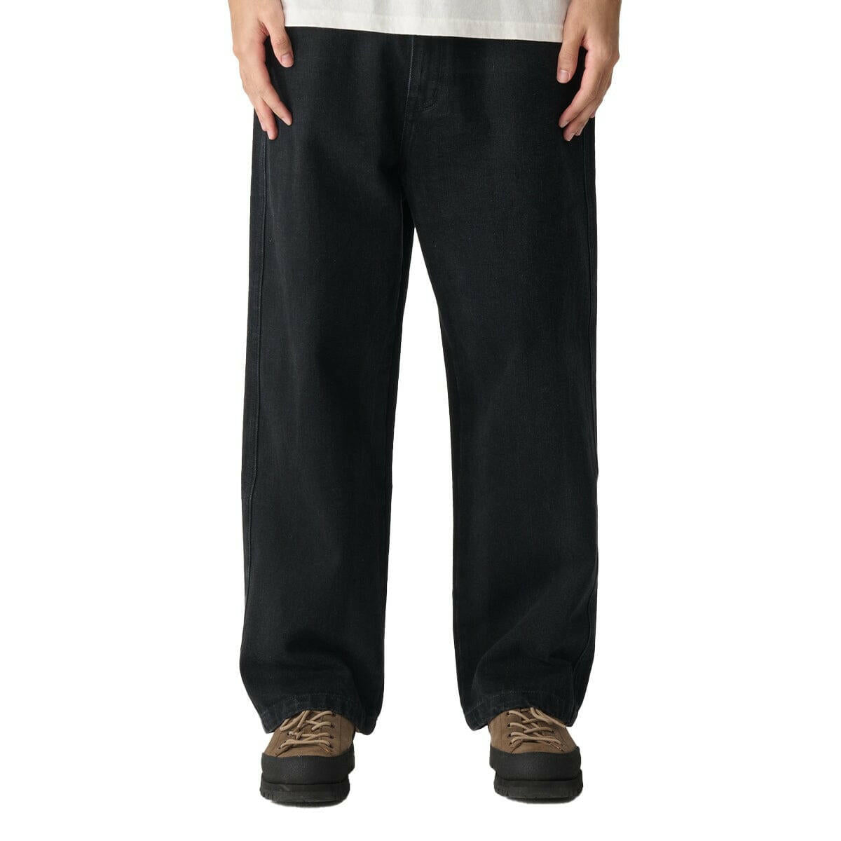 S/Double - Emb Denim Standard Jeans Black Wash.