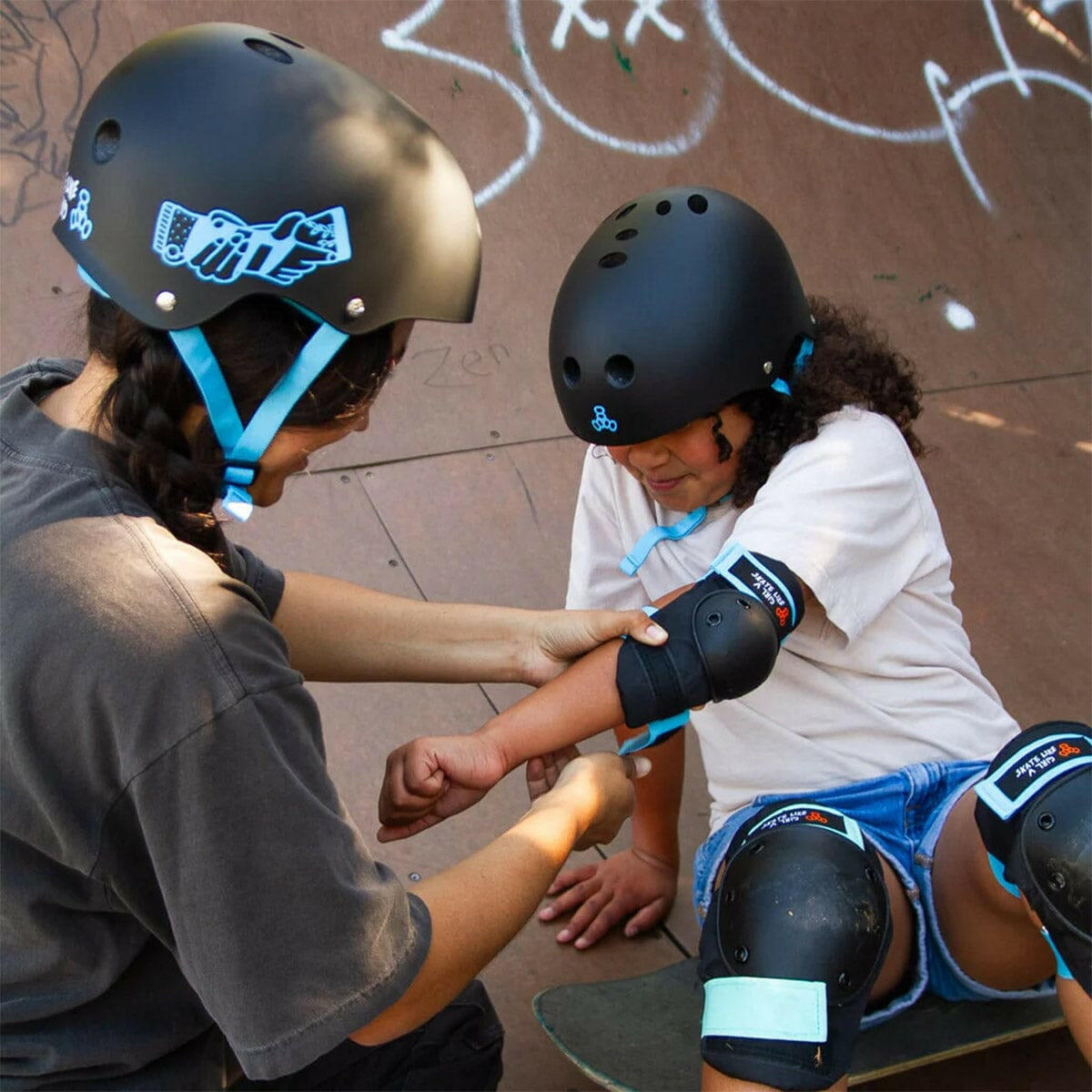 Triple 8 - Certified Sweatsaver Helmet Skate Like A Girl.