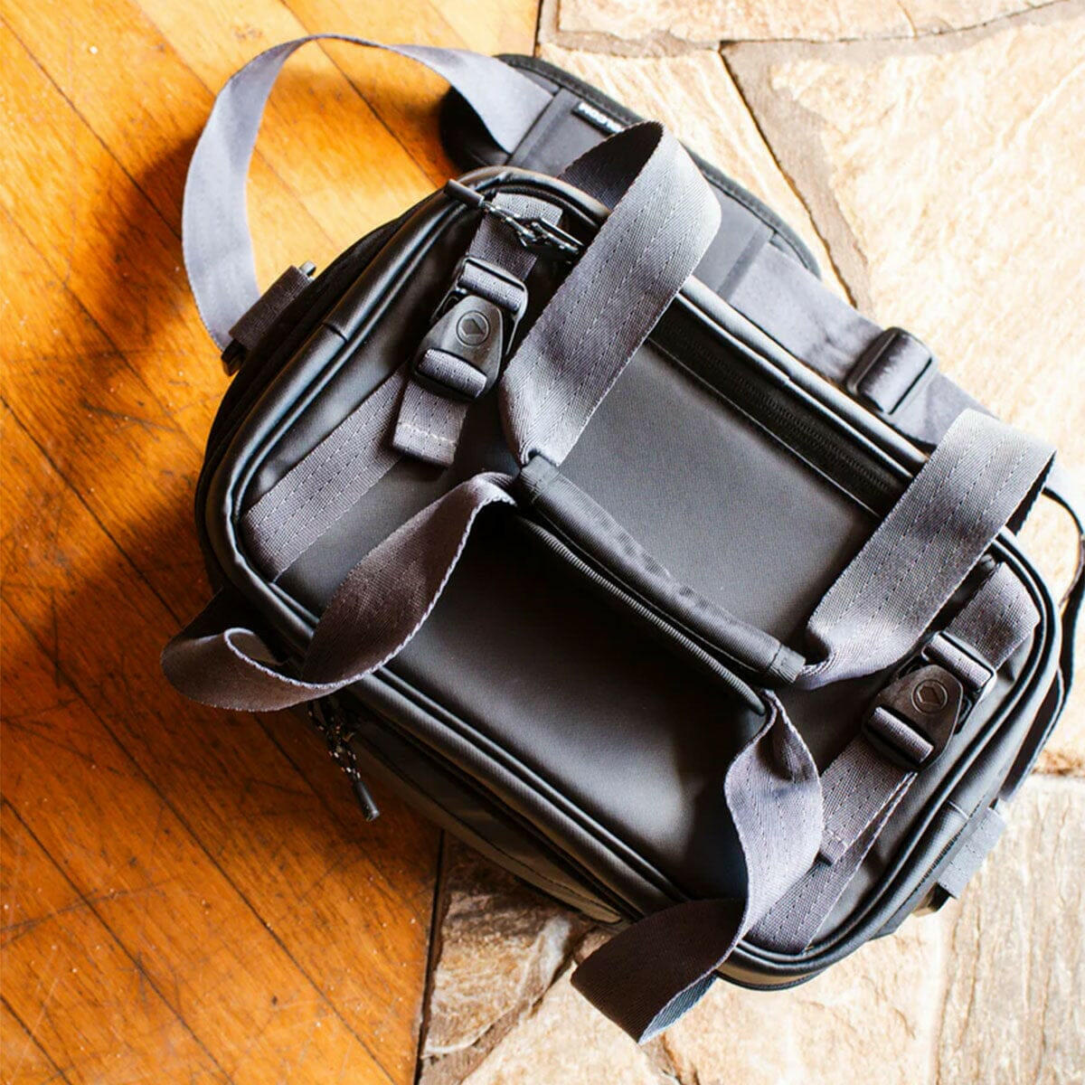 Volcom - Venture 12 Can Cooler.
